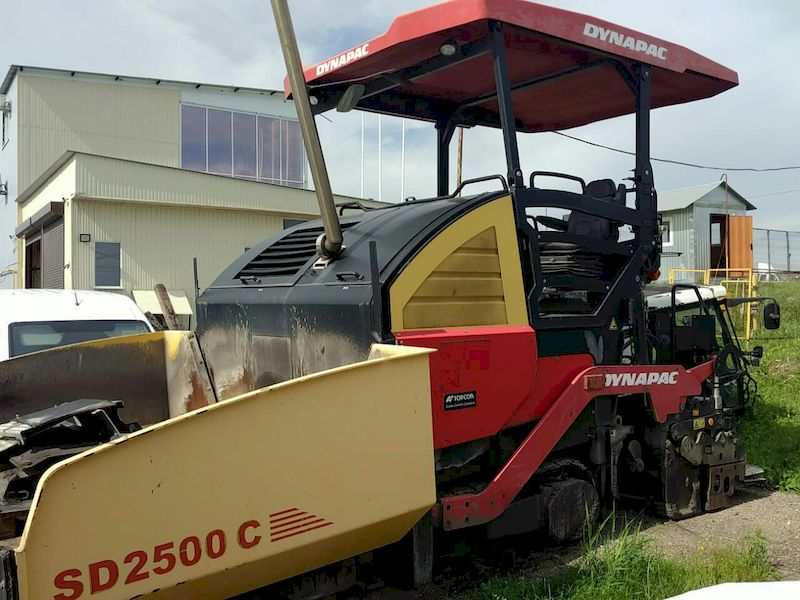 Аренда асфальтоукладчика Dynapac SD2500C